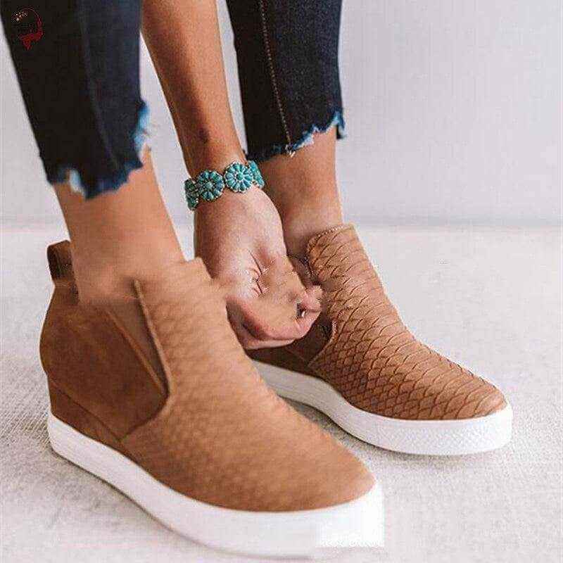 Ladies Wedge Side Zipper Snake Print Shoes