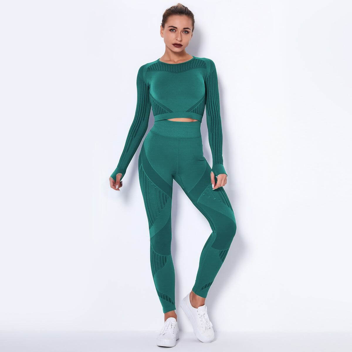 Seamless knitted absorbent yoga long-sleeved suit for women, breathable striped design.