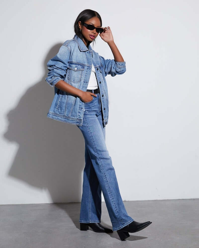 Women's loose casual straight-leg wide leg mop pants in denim fabric.