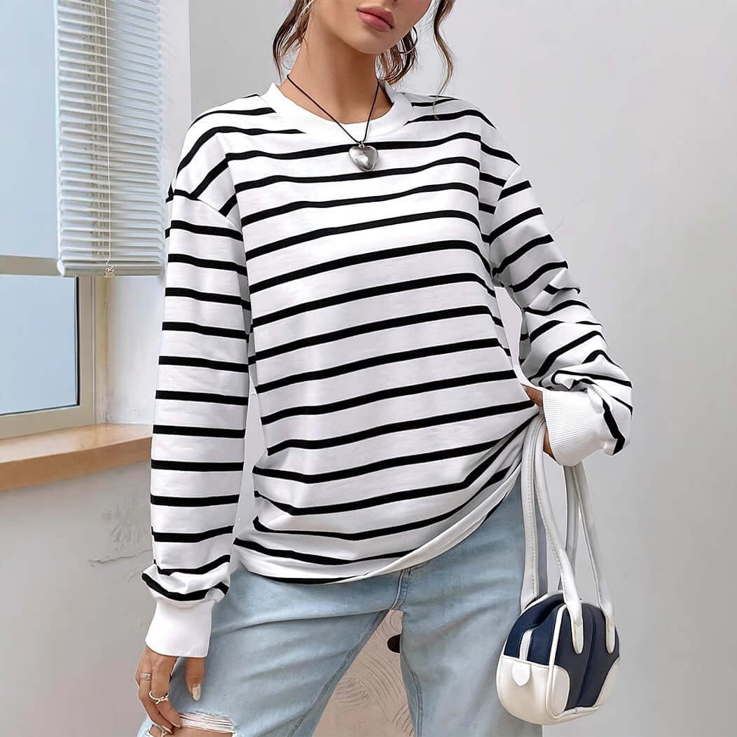 Women's vintage stripe long-sleeved white T-shirt, casual loose fit.